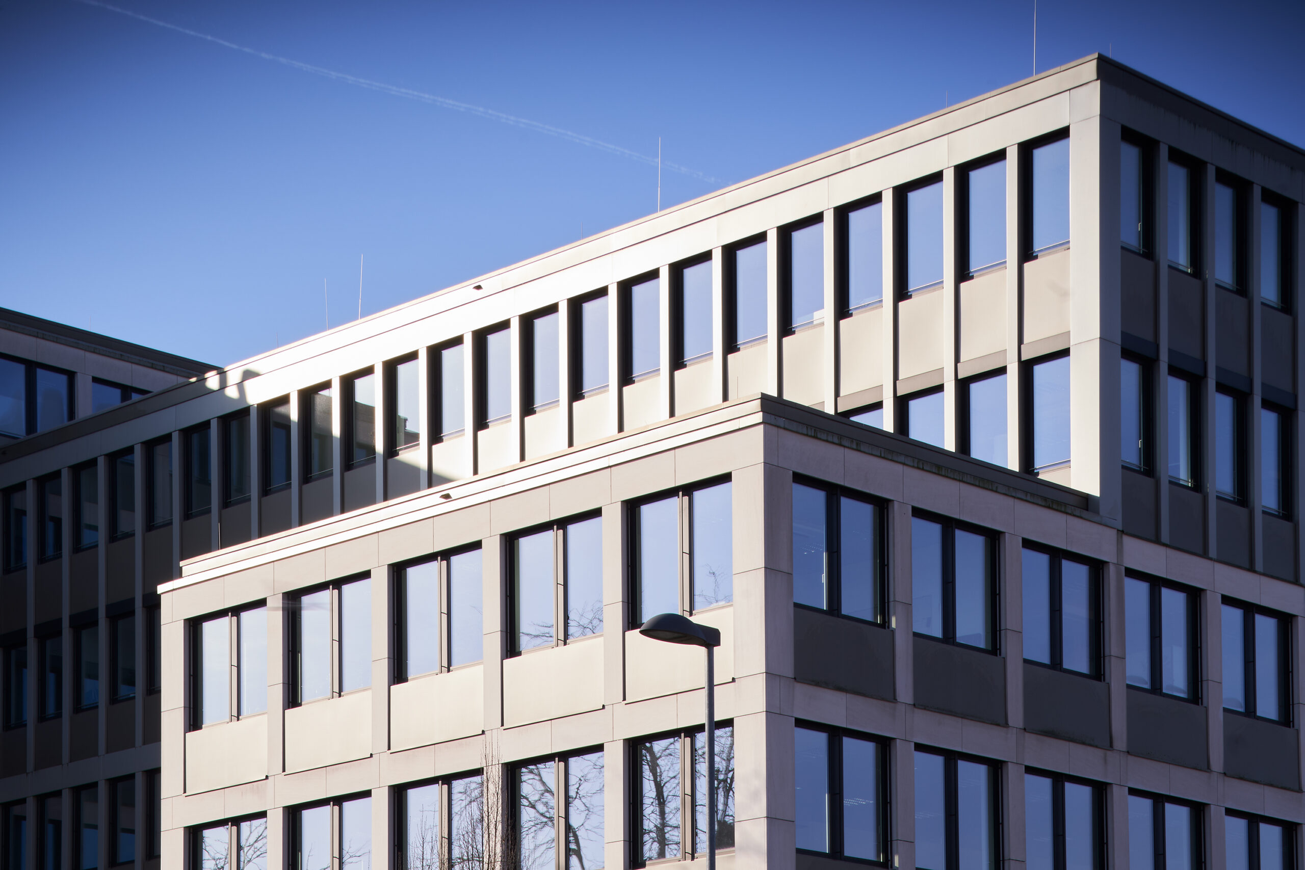 action neu isenburg